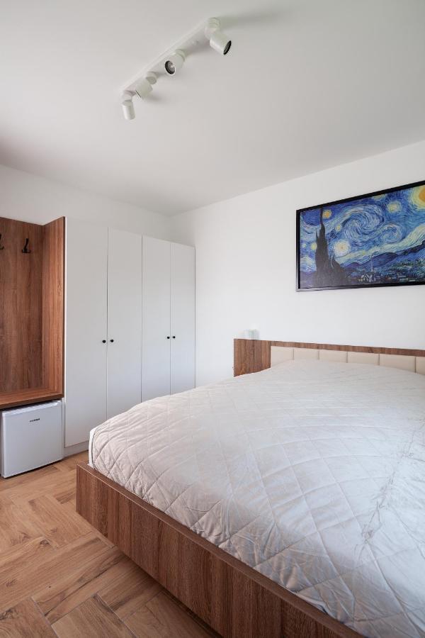 Hvt Comfort Apartments Mezokovesd Luaran gambar