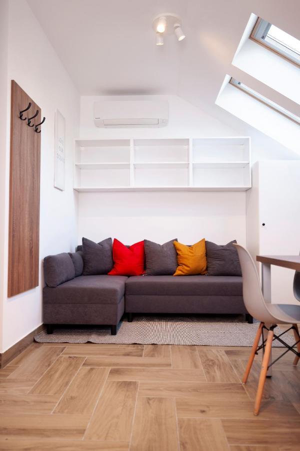 Hvt Comfort Apartments Mezokovesd Luaran gambar