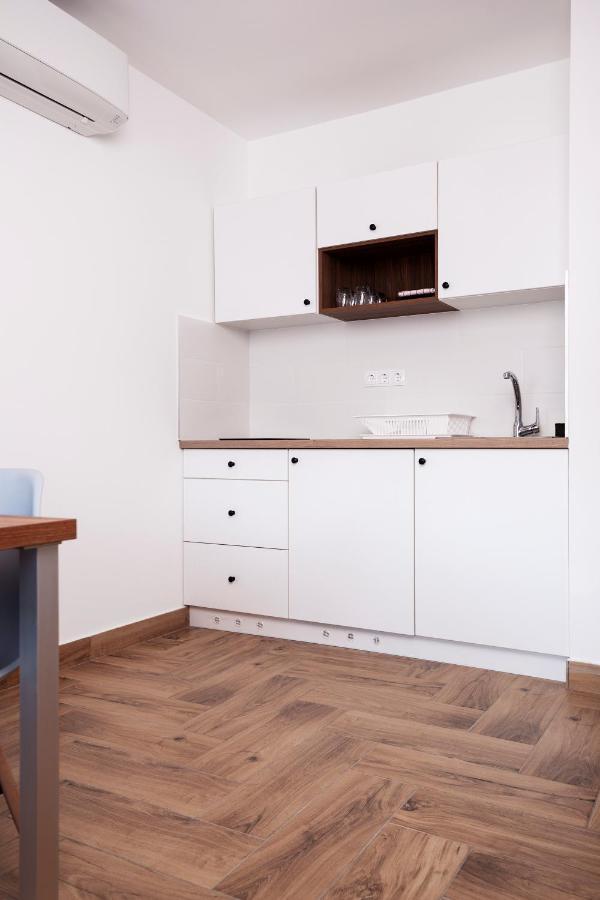 Hvt Comfort Apartments Mezokovesd Luaran gambar