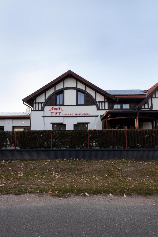 Hvt Comfort Apartments Mezokovesd Luaran gambar