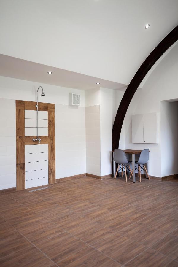 Hvt Comfort Apartments Mezokovesd Luaran gambar