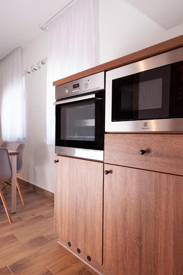 Hvt Comfort Apartments Mezokovesd Luaran gambar